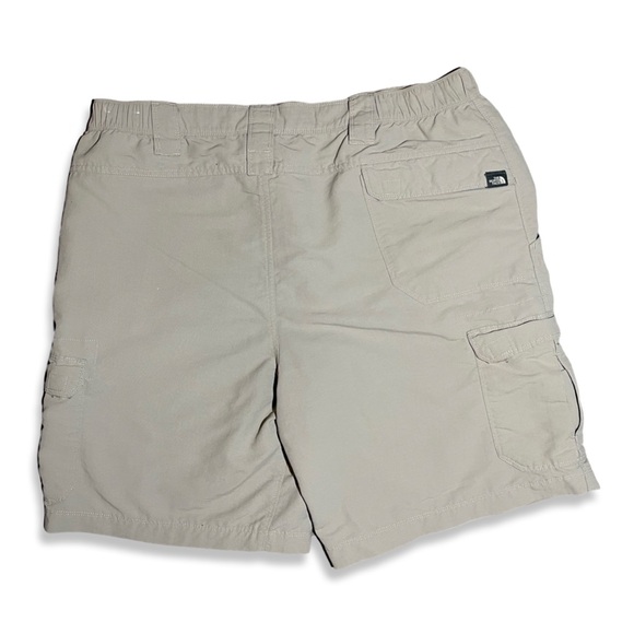 The North Face Shorts - Picture 2 of 6